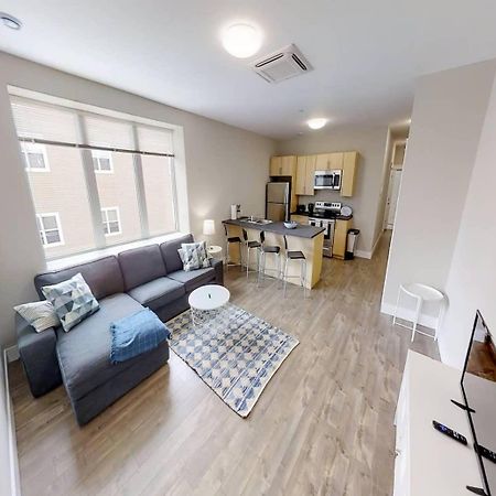 Premium Condo Heart Of Uptown Location Parking Coffee Сейнт Джон Екстериор снимка